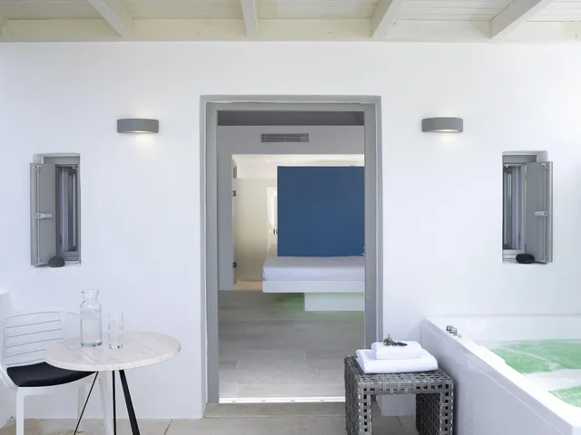 Executive, Suite, Hot Tub, Aurora Luxury Hotel & Spa 3/4