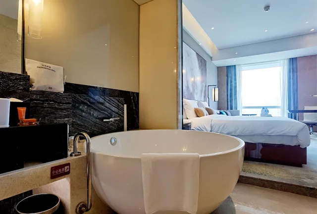 غرفة قياسية بسرير كينج بإطلالة على النهر، CROWNE PLAZA CHENGDU WENJIANG 9/10
