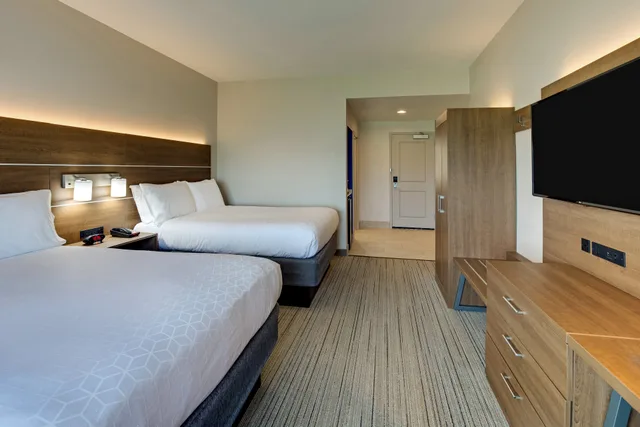 غرفة بسريرين كوين، Holiday Inn Express Hotel and Suites Nashville-Opryland 1/3
