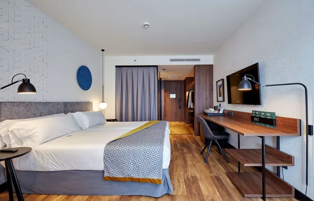 غرفة سوبيريور بسرير كينج، Radisson Blu 1882 Hotel Sagrada Familia Barcelona (ex. Hotel Barcelona 1882) 1/10