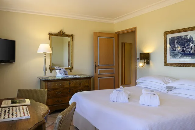 Superior, King Bed, Valley View, Sofa، La Bastide du Calalou Hotel Spa, BW Premier Collection 7/10