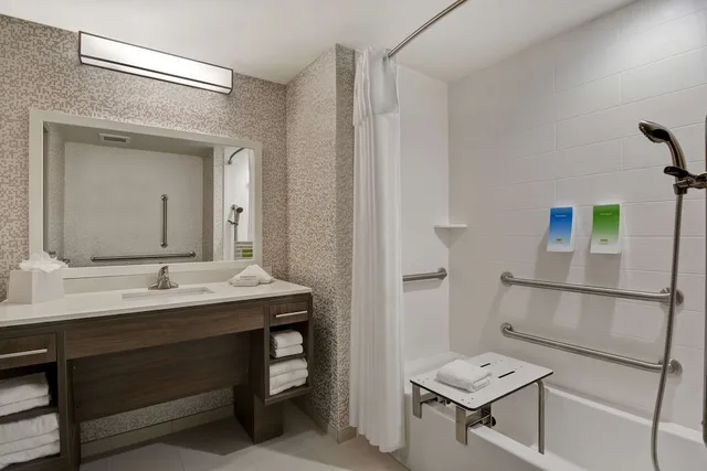 جناح بريميوم بسرير كينج لذوي الإعاقة، Home2 Suites By Hilton Sarasota I 75 Bee Ridge 4/4