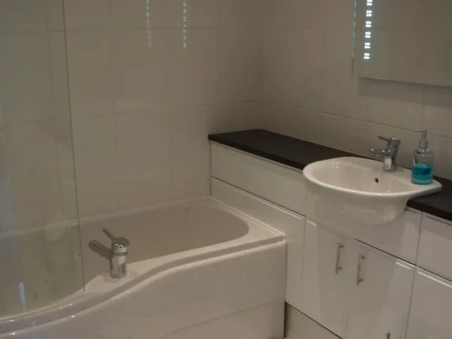 غرفة بسرير مزدوج، The Lyn Valley Hotel 1/1