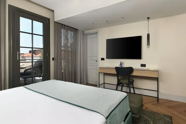 Wings, Premium, King Bed, Terrace، The Wings Hotels Pera 7/10