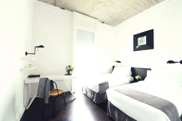 استوديو بسريرين منفصلين، Morrissey Hotel Residences 1/6