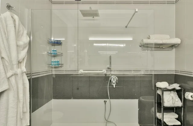 غرفة قياسية رباعية، Hotel Ariston 3/3