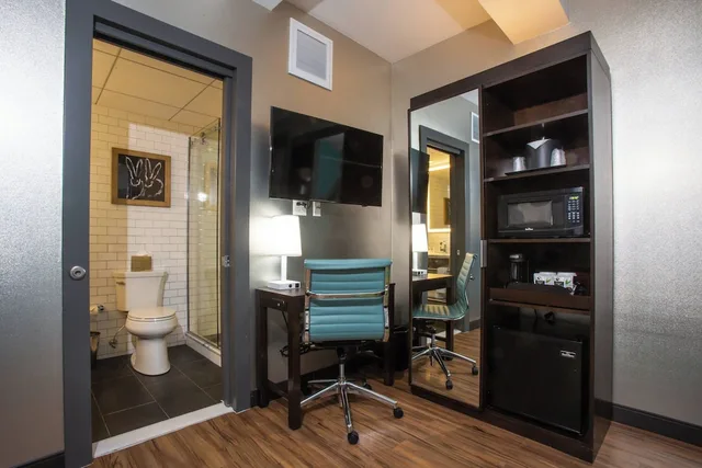 غرفة كلاسيكية بسرير كينج، Fairfield Inn Suites By Marriott Philadelphia Downtown Center City 7/7