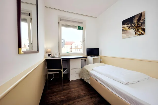 غرفة مفردة بسرير كينج، The 4 You Hostel Hotel 1/1