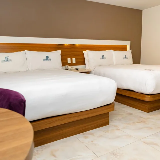 Room, Double Bed, No Window، Jf Grand Hotel Ex Barcelo Jf Puebla 3/10