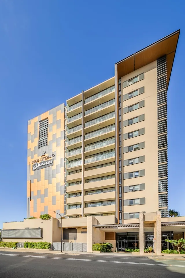 Oaks Redcliffe Mon Komo Suites, North Lakes, Narangba 8/77