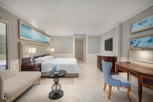 Room, King Bed, Side Sea View، Crowne Plaza Resort Sanya Bay 5/10