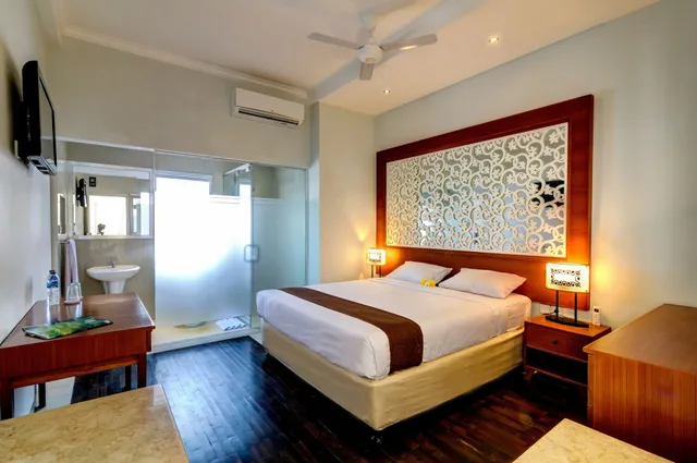 Standard, Queen Bed, Samsara Inn 3/8