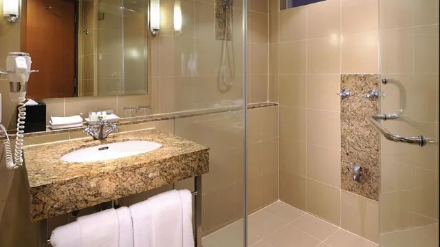 غرفة ديلوكس مفردة، Hotel Capitol Kuala Lumpur 2/4