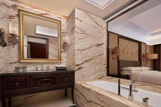 غرفة كلوب بسرير كينج بإطلالة على البحر، Sheraton Shantou Hotel 3/4