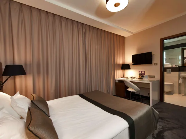 غرفة كومفورت بسرير كينج، Mercure Bydgoszcz Sepia 2/10