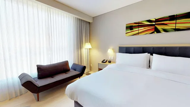 غرفة بسرير كينج لذوي الإعاقة، Fiesta Inn Merida Altabrisa 1/1