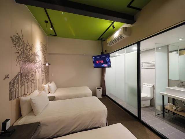 Basic, Triple, 3 Beds, No Window، Cho Hotel 2/10