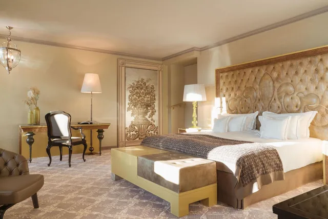 جناح جونيور بإطلالة على البحيرة، Carlton Hotel St Moritz 5/7