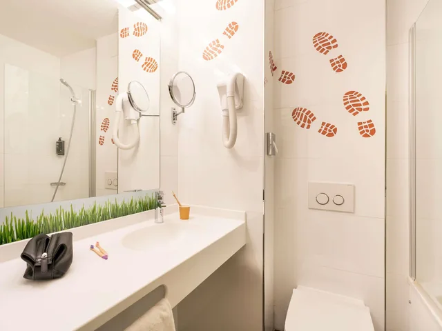 Family Suite, Hotel Mercure Lisieux Normandie 9/10