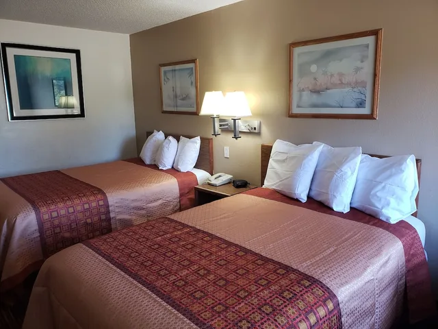 Room, 2 Double Beds, Americas Best Value Inn & Suites Harrisonville 8/10