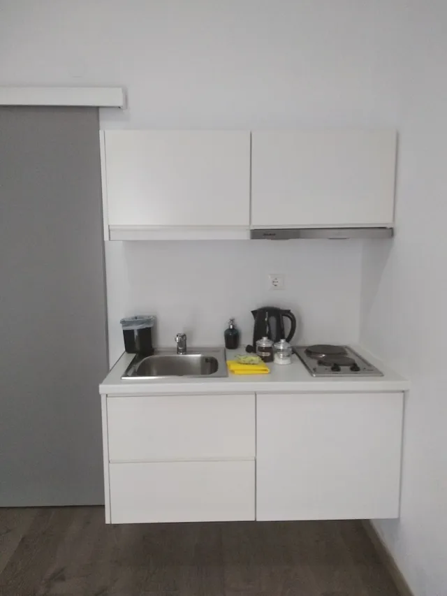 شقة عائلية بسرير كينج وسريرين منفصلين بشرفة بغرفة نوم واحدة، Aestas Apts 7/7