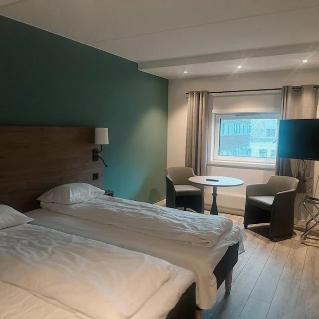 غرفة بسريرين منفصلين، Quality Hotel Maritim 1/6