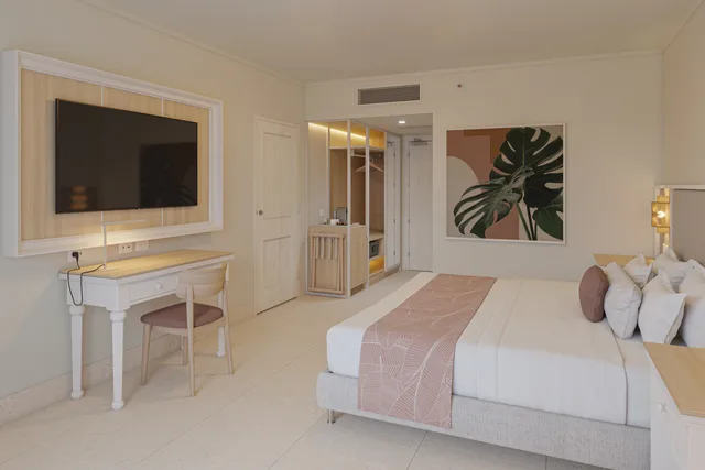 جناح كلوب جونيور بسرير كينج، Wyndham Alltra Punta Cana All-Inclusive Resort Hotel 1/8
