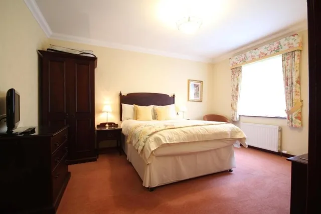 غرفة بسرير مزدوج، Strathburn Hotel Inverurie by Compass Hospitality 1/2