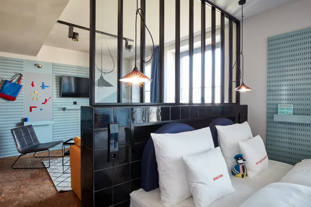 غرفة قياسية بسرير كوين، 25Hours Hotel Das Tour 3/4