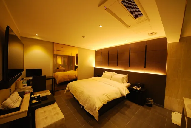 غرفة قياسية بسرير مزدوج، Hotel Buti 2/2
