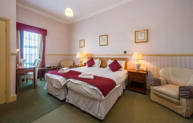 غرفة بسريرين منفصلين، Hotel Prince Regent 1/2