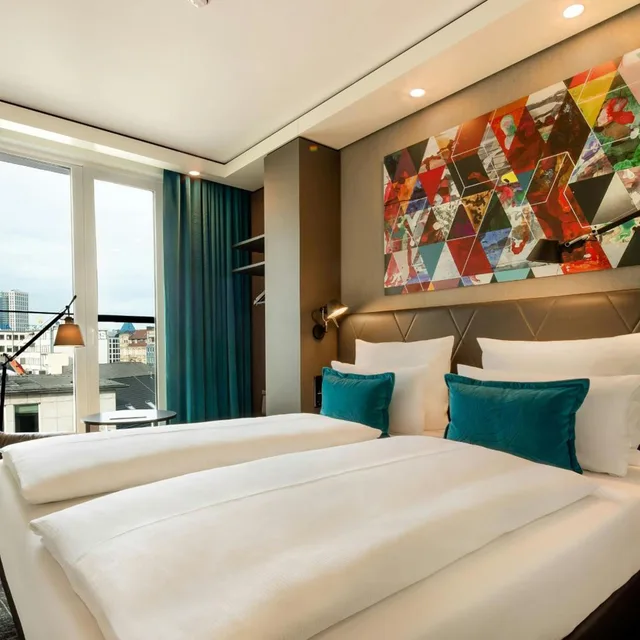 غرفة بسرير مزدوج، Hotel Motel One Frankfurt-Romer 1/3