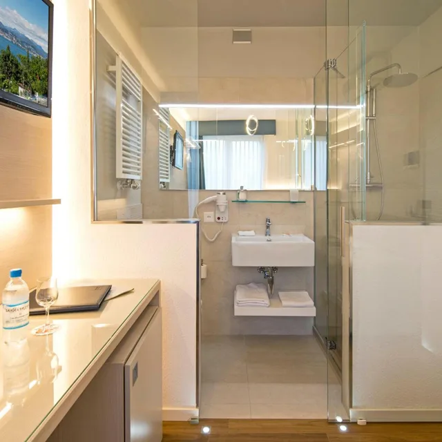 غرفة قياسية مفردة، Hotel Campione 5/11