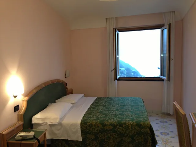 غرفة قياسية بسرير مزدوج أو سريرين منفصلين، Hotel Terme Saint Raphael 1/7