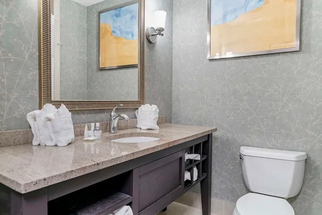 غرفة بسريرين كوين، Comfort Inn Plainwell, MI 4/4