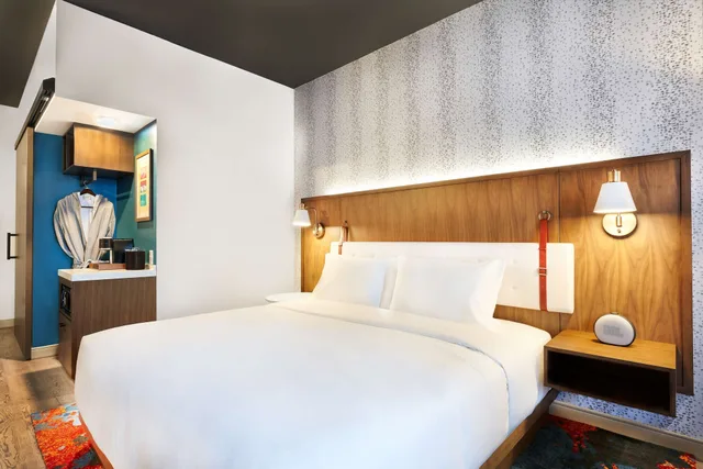 غرفة أساسية مفردة بسرير كينج لذوي الإعاقة، Hyatt Centric Downtown Denver 2/5