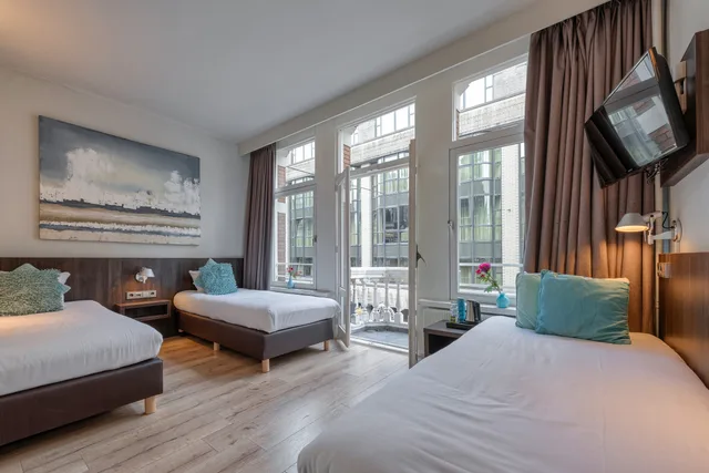 غرفة قياسية ثلاثية، Hotel Damsquare 3/10