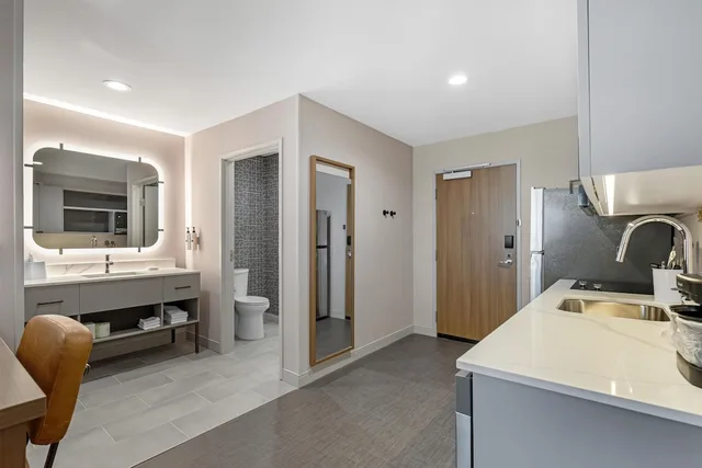 Efficiency, Suite, King Bed، Homewood Suites by Hilton Walker Grand Rapids North 3/4