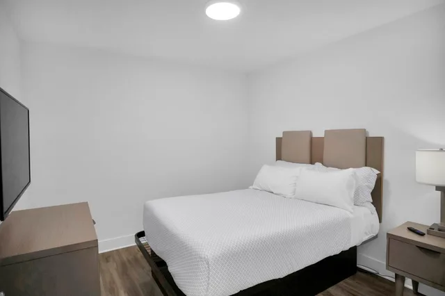 2 Bedrooms, Suite, Bay View, The Avalon Club 4/10