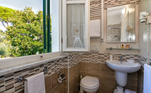 غرفة قياسية ثلاثية بسرير كوين وسرير فردي، Hotel Eura 8/8