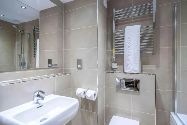 غرفة قياسية بسرير كينج، Clarion Hotel Newcastle South Boldon EN 4/5