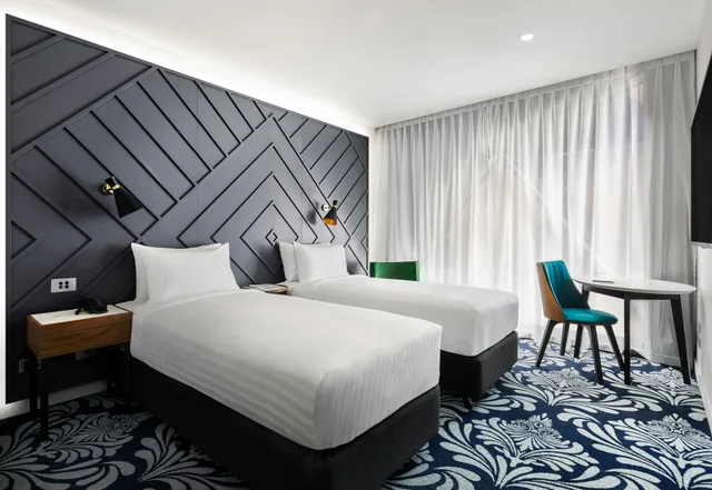 غرفة متصلة عائلية، West Hotel Sydney Curio Collection By Hilton 1/5