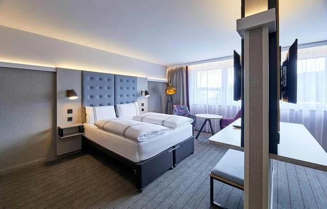 Superior, Double Bed, Premier Inn Lindau Hotel 3/10