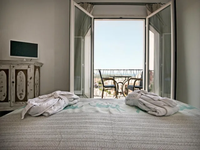 جناح جونيور بإطلالة على البحر بشرفة، Dolce Vita 4/8