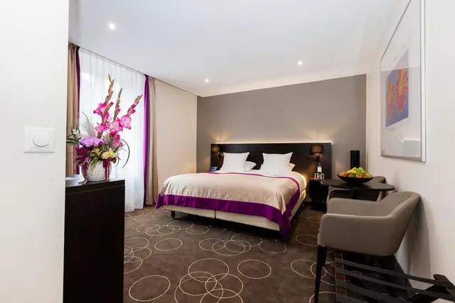 غرفة سوبيريور بسرير فردي بإطلالة على الحديقة، Grand Hotel des Bains 1/4