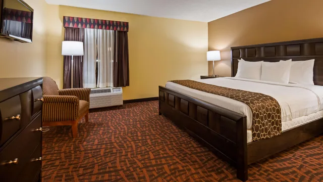 جناح بسرير كينج، Best Western Louisville East Inn & Suites 1/5