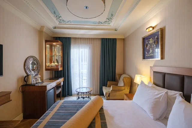 غرفة سوبيريور بسريرين منفصلين، Golden Age Hotel Taksim 2/10