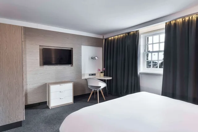 Superior, Twin Beds, Scenic View، Radisson Blu Hotel, Edinburgh City Centre 4/9