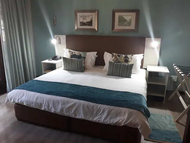 غرفة قياسية بسرير كينج، Protea Wilderness Resort 5/7