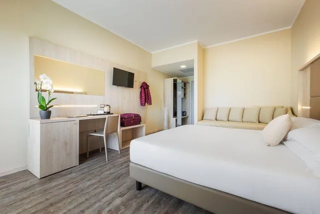 غرفة قياسية بسرير مزدوج أو سريرين منفصلين، JR Hotels Gate 7 Bologna 1/1